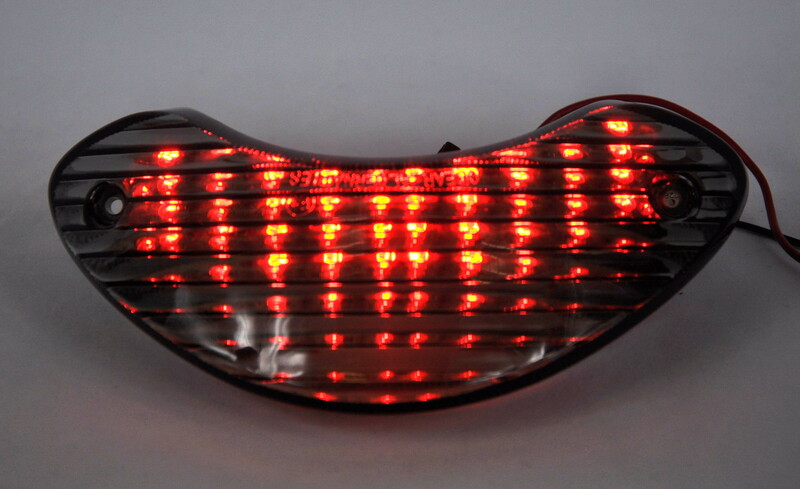 Bihr - Tail Light With Indicator voor Suzuki SV650 99-03 en TL1000 R, S 98-04